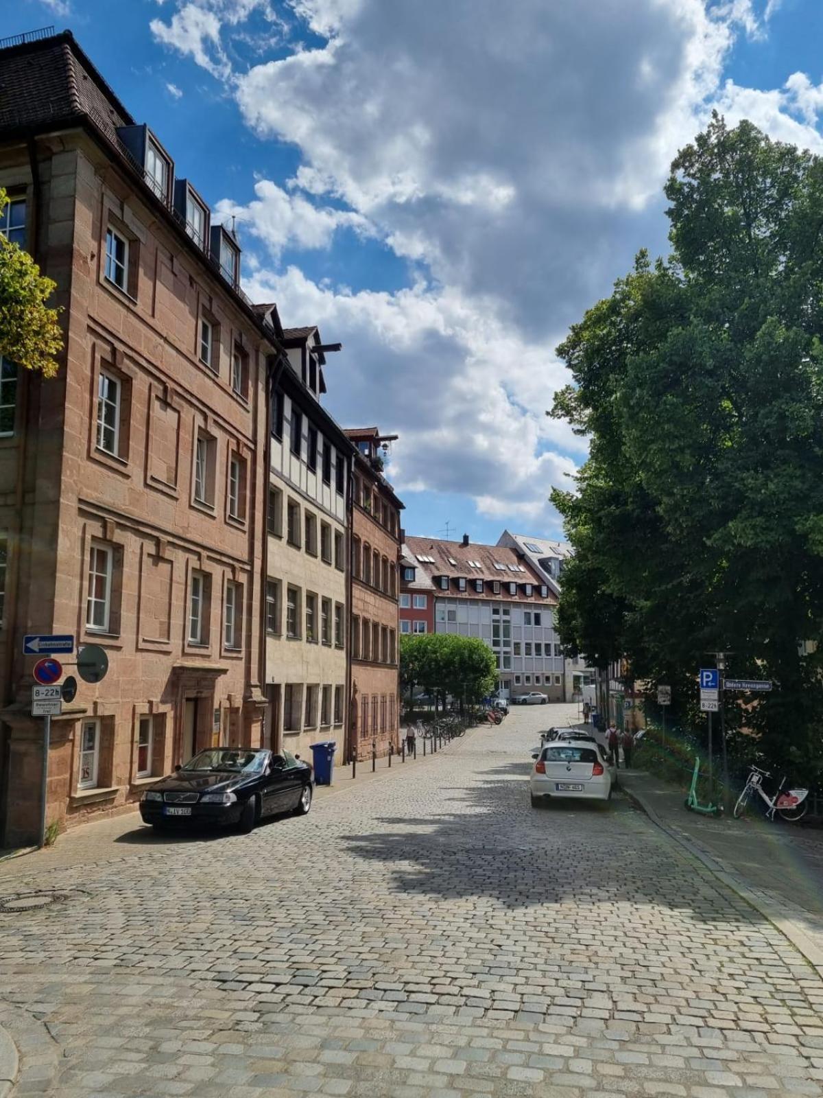 Altbau Charme In Der Nuernberger Innenstadt Buitenkant foto